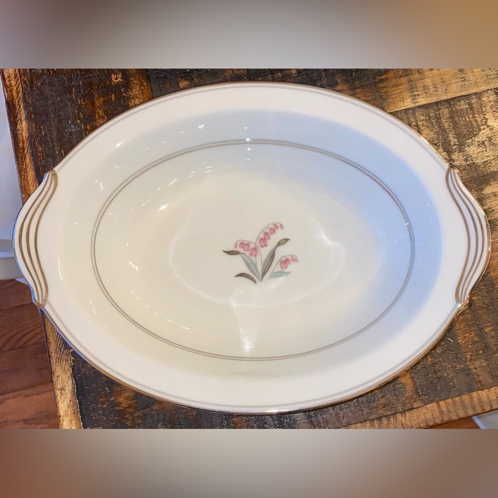 NEW VINTAGE NORITAKE CHINA 5421 LILY OF THE VALLEY PLATINUM OVAL SERVING BOWL